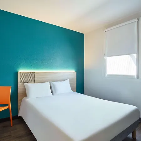 Hotelf1 Antibes Sophia Antipolis Hotel *