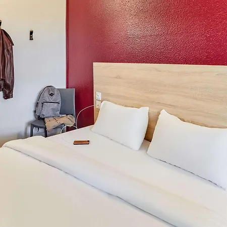 Hotelf1 Antibes Sophia Antipolis * Vallauris