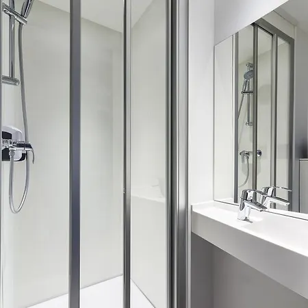 Hotelf1 Antibes Sophia Antipolis Hotel Vallauris